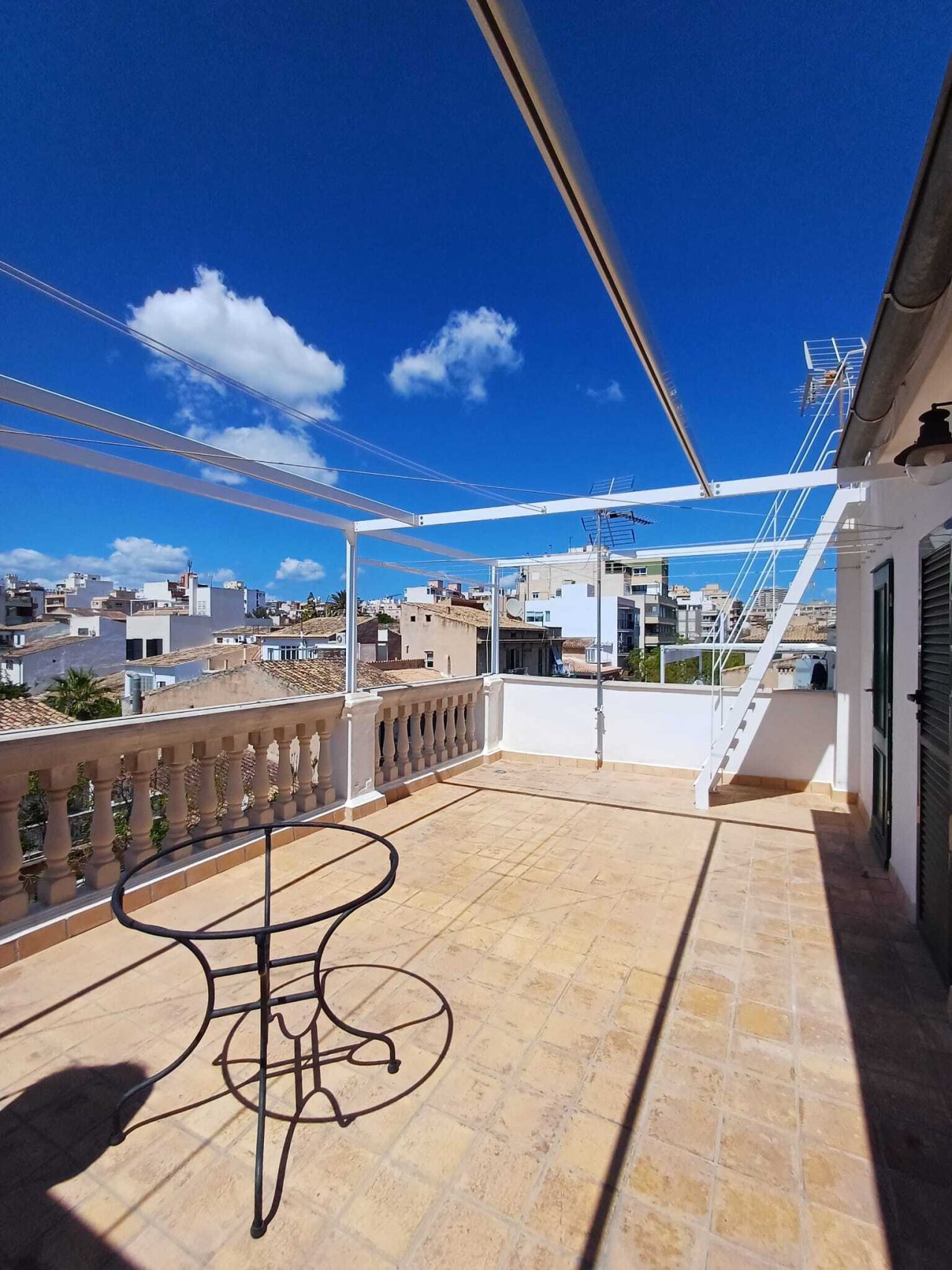 Terrasse mit Fernblick