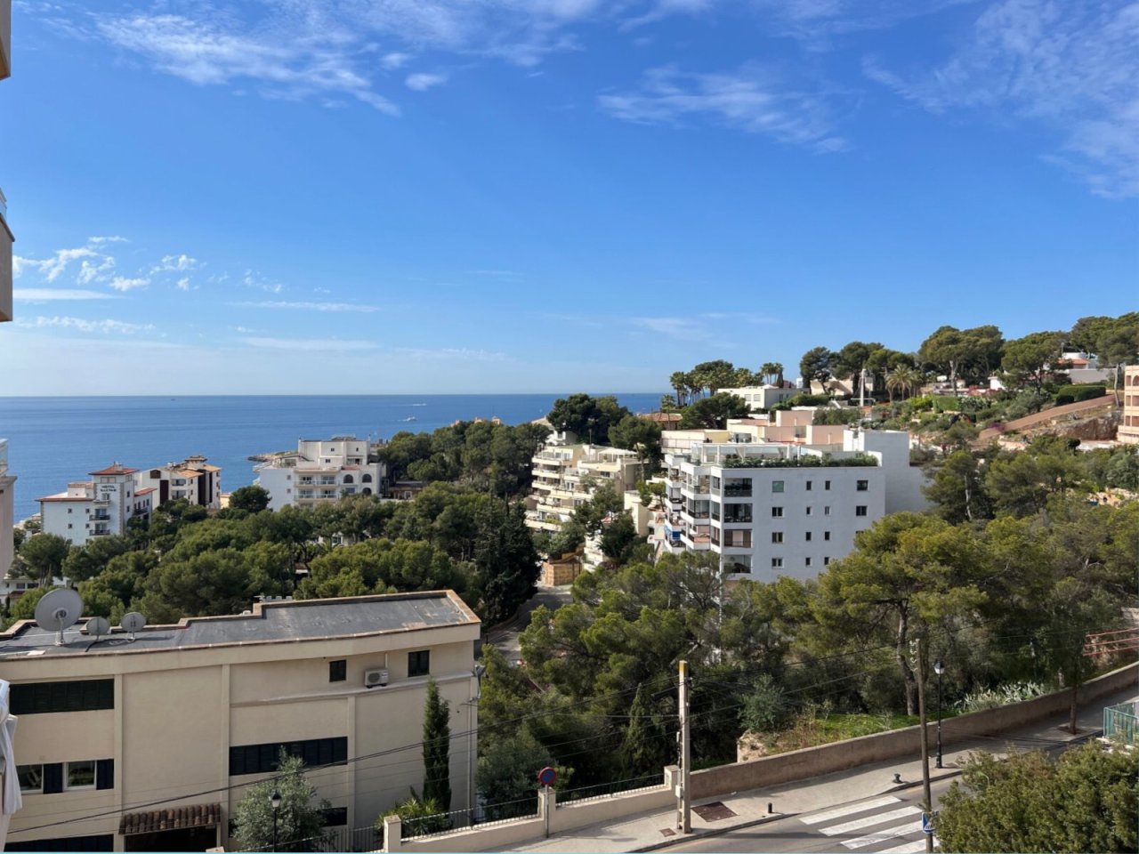 Terrasse mit Blick auf das Meer